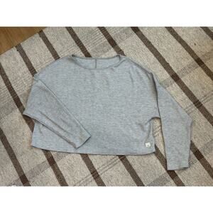 Vuori Slouchy Waffle Crew Neck Long Sleeve Shirt Crop Gray women’s Medium